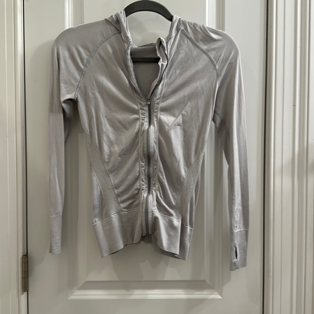 Athleta Light Grey Zip Up Work Out Hoodie - XS